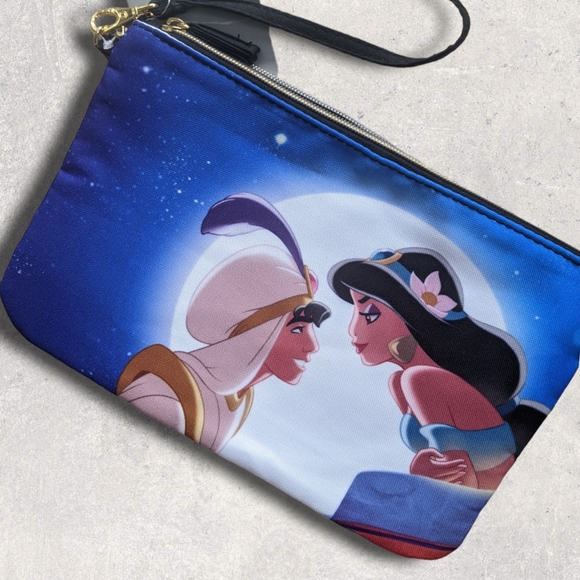 Disney Aladdin makeup travel bag new with tags - Picture 1 of 4